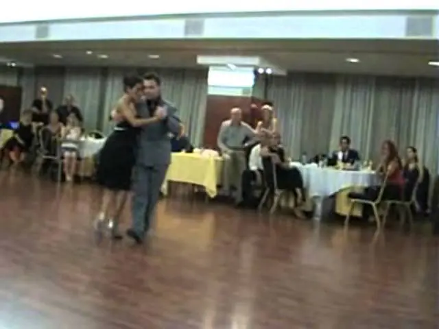 Video thumbnail for VII Encuentro de Aficionados al Tango 2009 Natalia Hills y Gabriel Missé 5/7