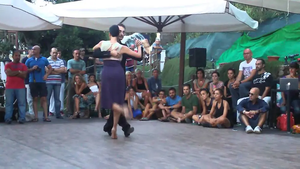 Video thumbnail for Show Maria Filali & Gianpiero Galdi in Esta noche de luna Carlos Di Sarli