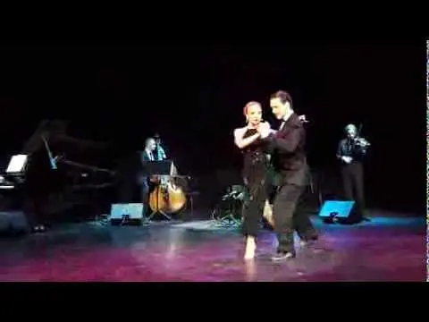 Video thumbnail for Solo Tango Orquesta, Dmitry Krupnov y Sofiya Seminskaya, Este es el Rey