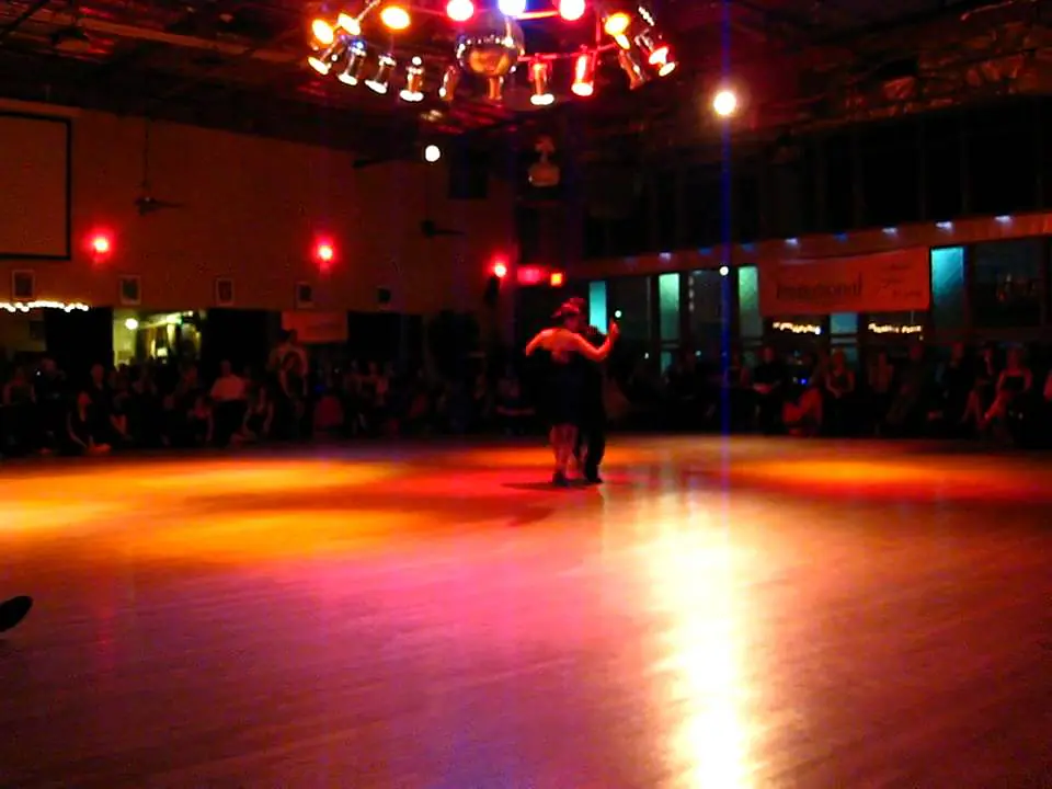 Video thumbnail for Ariadna Naveira y Fernando Sanchez 3 of 4