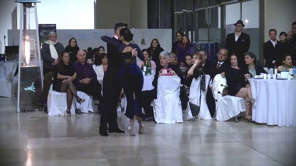 Video thumbnail for Javier Rodriguez y Moira Castellano en San Juan 1/4