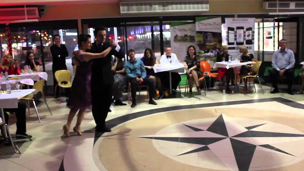 Video thumbnail for Sergey & Anna Sokhnenko, improvisation, Juan D'Arienzo/H.Maure - Humillacion.