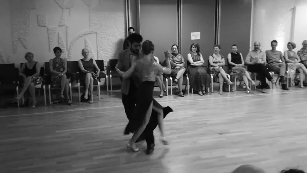 Video thumbnail for Germán Ballejo & Magdalena Gutierrez dance José Colangelo's Mariposita