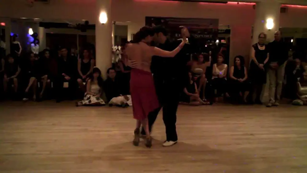 Video thumbnail for Argentine Tango: Angeles Chanaha & Damian Lobato @ Black & White Ball (2)