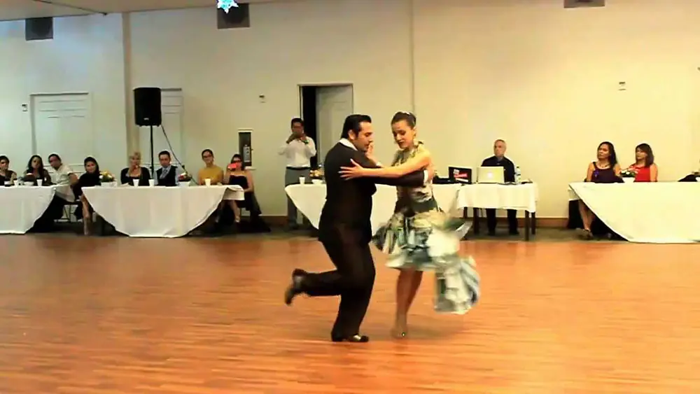 Video thumbnail for Alexander Sossa & Anel Marron interpretan Quién será