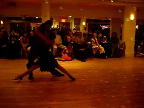 Video thumbnail for Miriam Larici & Leonardo Barrionuevo: Argentine Tango - Este es el rey