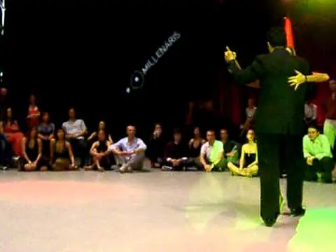 Video thumbnail for Sebastian Arce and Mariana Montes - Danubiando 2010, Budapest, Milonga Millenaris - 1