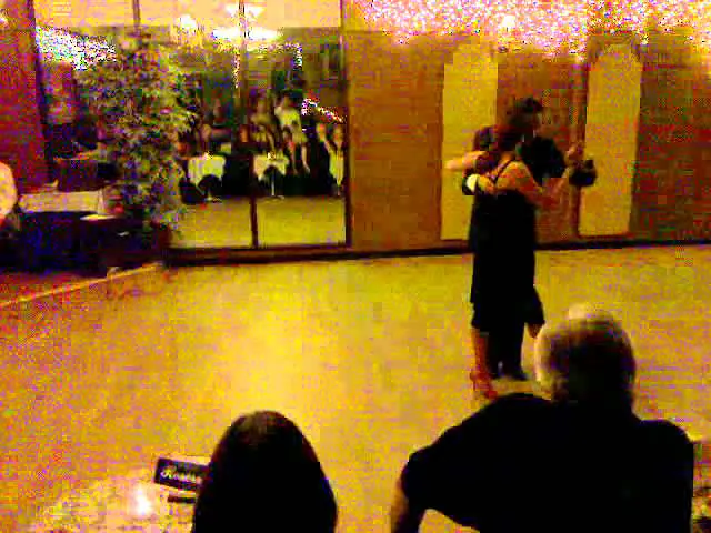 Video thumbnail for Orlando Farias & Angeles Chañaha, "Una emoción" (Lucio Demare)