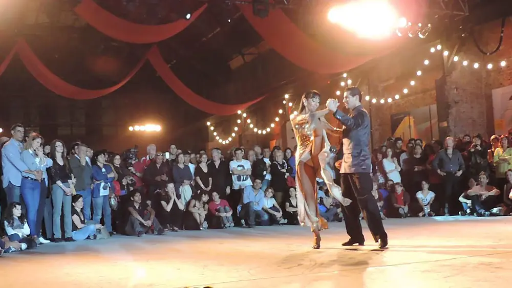 Video thumbnail for Gabriel Ponce y Analia Morales Exhibition en Galpon de La Boca Buenos Ayres 2014