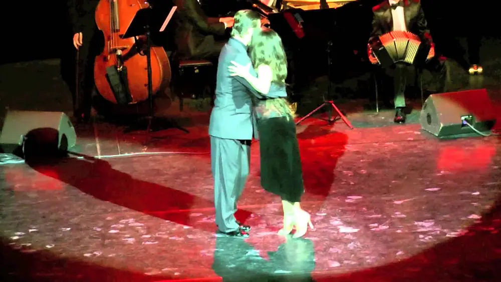 Video thumbnail for Solo Tango Orquesta, Vladimir Khorev and Sabrina Tonelli, Gallo Ciego, MMDM, 19.04.12