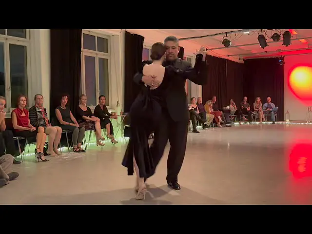 Video thumbnail for Roberto Zuccarino y Aldana Valentina allo Spazio Elle  11 nov 2023  Tango Hoy Al Recordarla