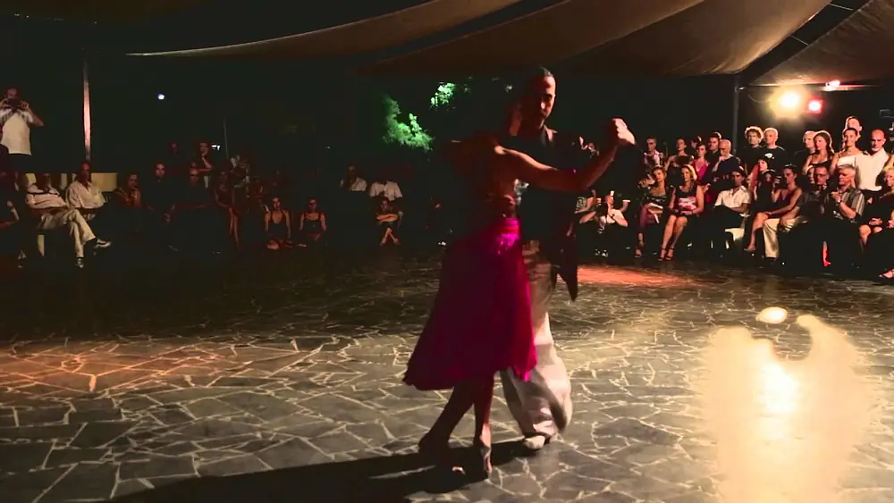 Video thumbnail for Gustavo Rosas & Gisela Natoli - Catania Tango Festival 2013 - Video 1-3