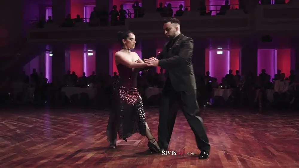 Video thumbnail for Jonathan Saavedra & Clarisa Aragon 2/4. Baden-Baden Tango Festival, 11th November 2023