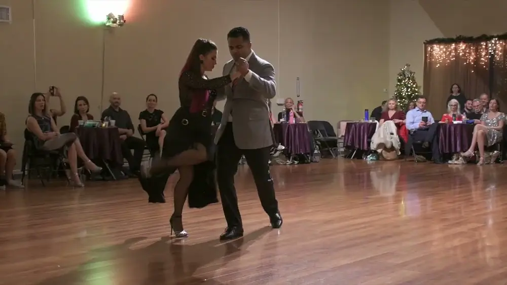 Video thumbnail for Analia Centurión and Tittu Thomas at Milonga Gavito 1/3