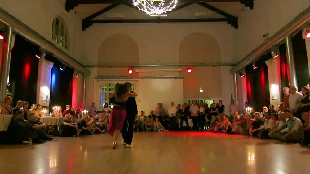 Video thumbnail for Anna Sol & Aldo Velásquez, tango, De florero - Pugliese, Taba Copenhagen, Sep 2013