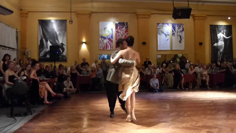 Video thumbnail for YANINA BASSI & LUCAS AMEIJEIRAS- "LOCA"