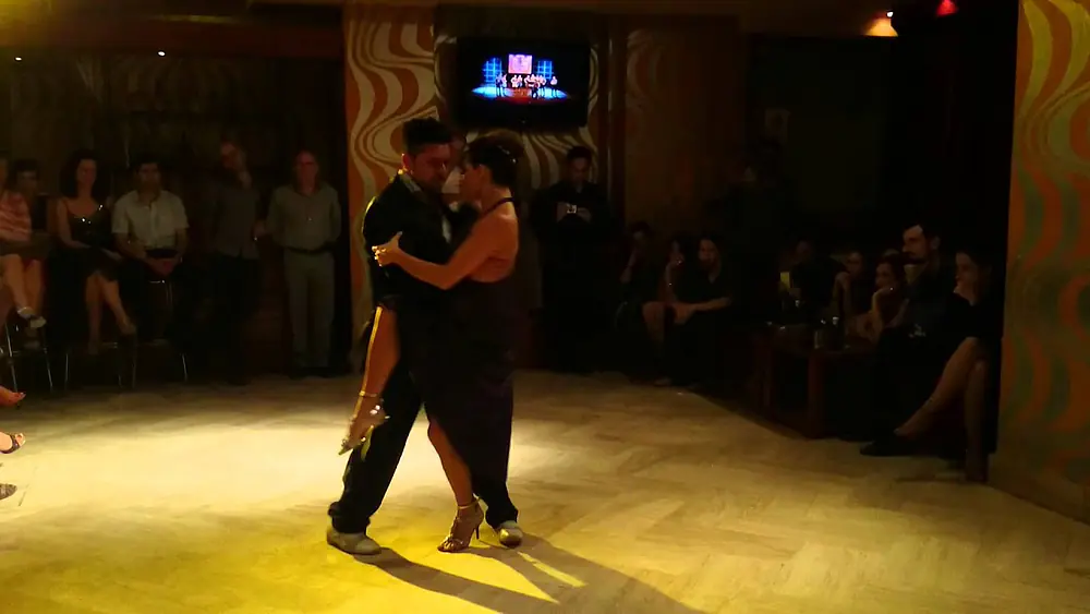 Video thumbnail for Rodrigo Fonti Y Yamila Mi Tango Triste Roberto Goyeneche MOV 0941
