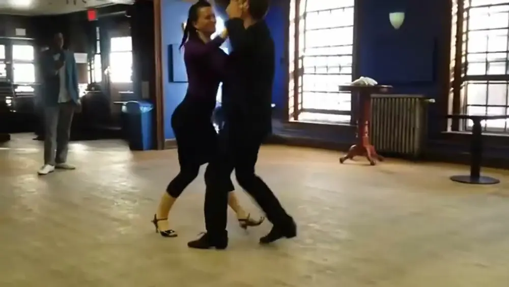 Video thumbnail for Argentine tango workshop - Vals: Sonja Bruyninckx & Sven Breynaert - Luna De Plata