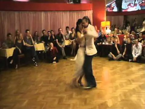 Video thumbnail for Tango Argentino show 1/4, Anna Iberszer & Maximiliano Diaz Yahnel