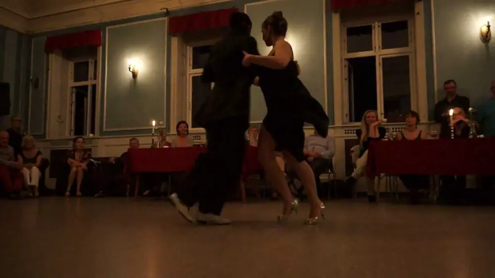 Video thumbnail for Anna Sol & Aldo Velásquez, Milonga del recuerdo - Juan d'Arienzo, Copenhagen May 2012