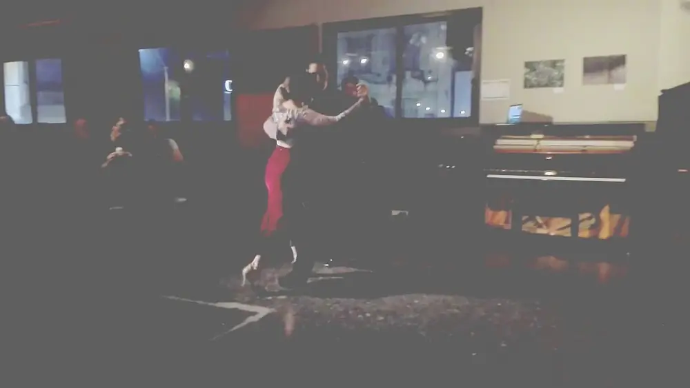 Video thumbnail for Barbara Ferreyra y Exequiel Relmuan- Tango "El Buey Solo"