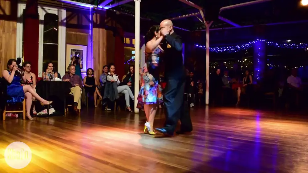 Video thumbnail for Martina Asenjo y Claudio Milán - Milonga del Puerto