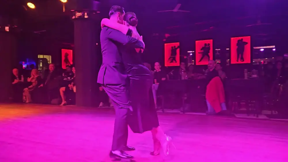 Video thumbnail for Suyay Quiroga and Jonny Carvajal at Milonga Parakultural (1 of 3)