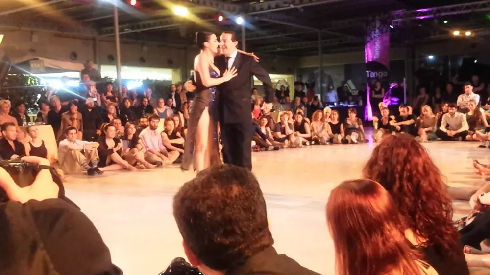 Video thumbnail for Miguel Angel Zotto y Daiana Guspero - 17 Torino tango festival