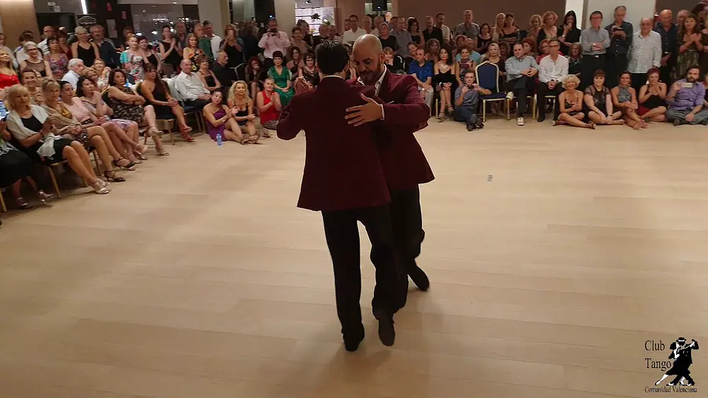 Video thumbnail for Claudio Cardona & Vito Muñoz   XVII Encuentro Internacional Tango Valencia 2019 - 3/3