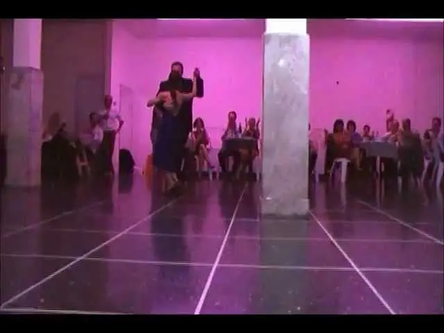 Video thumbnail for Paola Tacchetti y José Luis Ferraro. Floreal Milonga