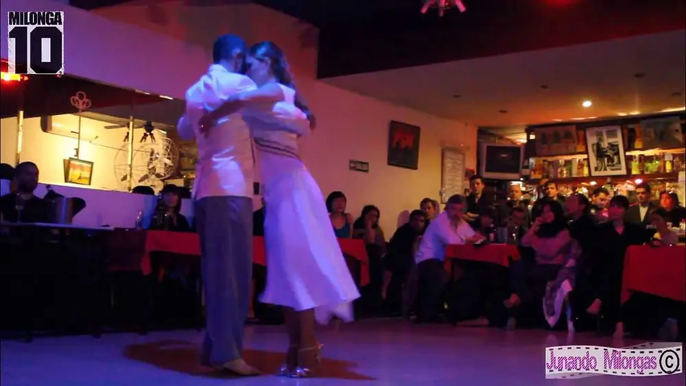 Video thumbnail for Claudio Gonzalez y Melina Brufman en MILONGA10 01/03