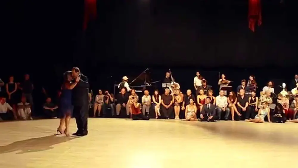 Video thumbnail for Jorge Dispari & Maria Del Carmen Romero - 2/2 - Tango Roots - Ella es así - Orquesta Roulotte Tango.