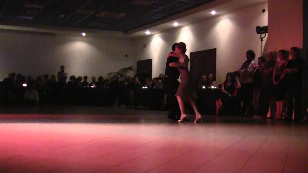 Video thumbnail for www.tangomiamor.it - Carlitos Espinoza & Noelia Hurtado 4 - Pisa 10/11/2012