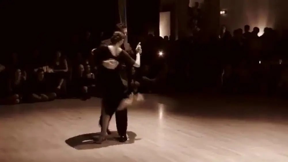 Video thumbnail for Natalia Cristobal Rivé and Diego ‘El Pajaro’ Riemer @ Edinburgh Bailongo December 2015 - 2