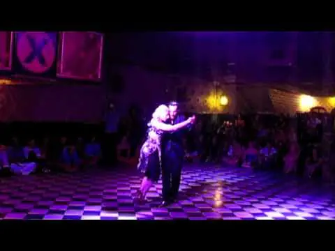 Video thumbnail for Damian Rosenthal + Celine Ruiz - Desafios Maestros - Practica X (marzo 2011)