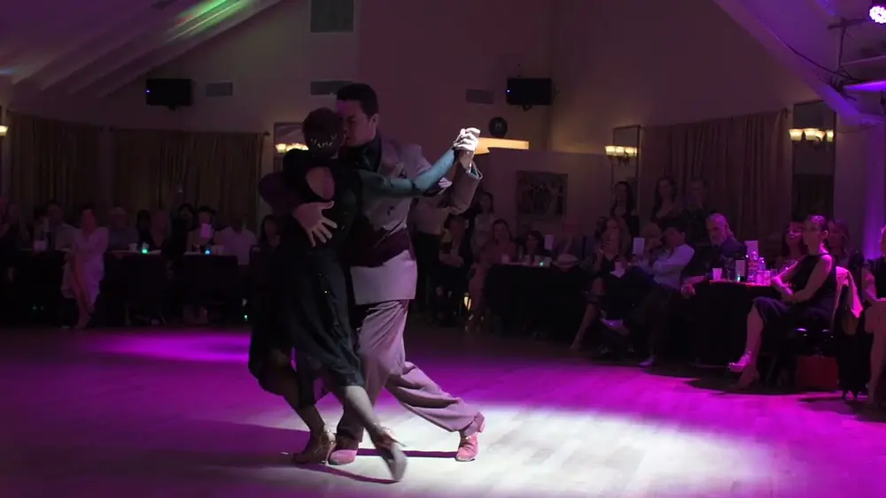 Video thumbnail for Miriam Larici and Leonardo Barrionuevo at Milonga Corazón 1/3