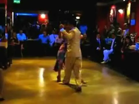 Video thumbnail for Roxana Suárez y Sebastián Achával (1/4)