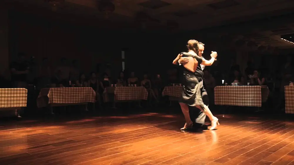 Video thumbnail for 探戈表演Fernando Galera & Silvina Valz_GrandMilonga 4