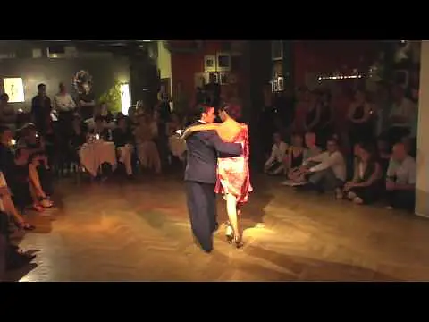 Video thumbnail for Sebastian Achaval y Roxana Suarez (part 5).m4v