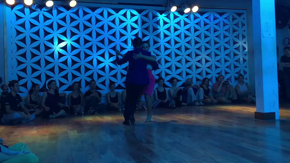 Video thumbnail for Krishna Olmedo y Gaby Mataloni en DNI 3/3