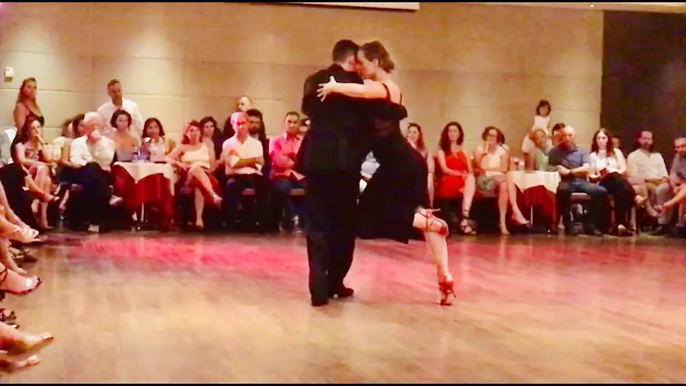 Video thumbnail for Pablo Rodriguez & Anne Bertreau - Sunny Tango Festival (2/3)