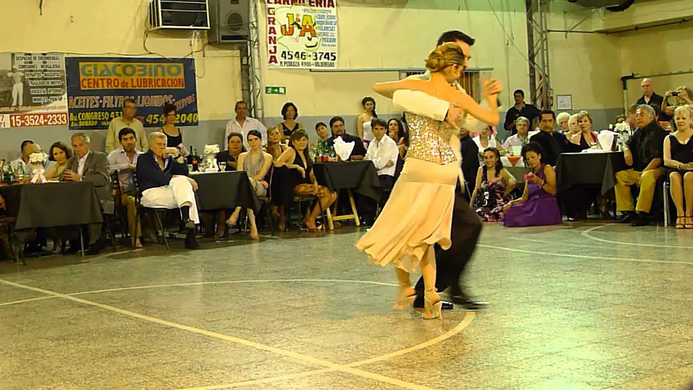 Video thumbnail for Javier Rodriguez y Noelia Barsi - Sunderland Milonga del ano 02