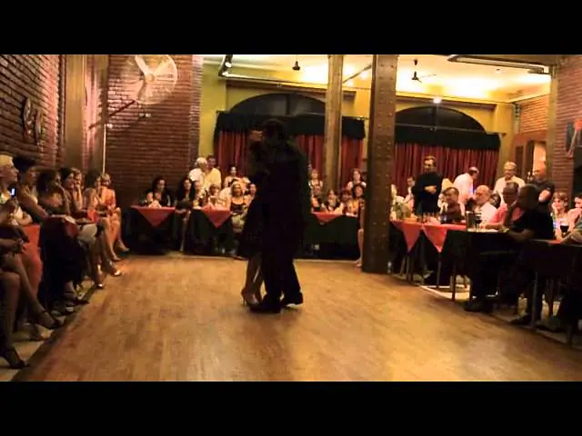 Video thumbnail for Ernesto Balmaceda y Stella Baez en Las Musas. Milonga