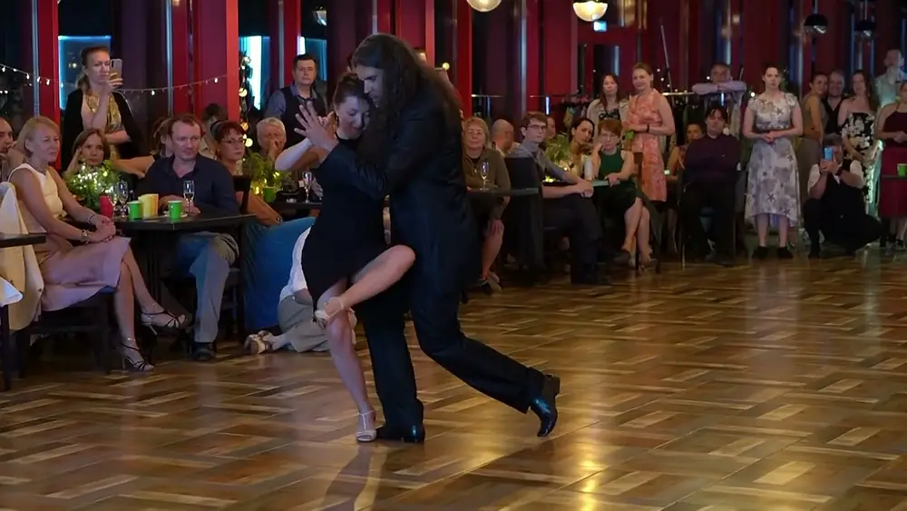 Video thumbnail for VolgaTangoFest. Екатерина Семенова и Daniel Tuero (1)