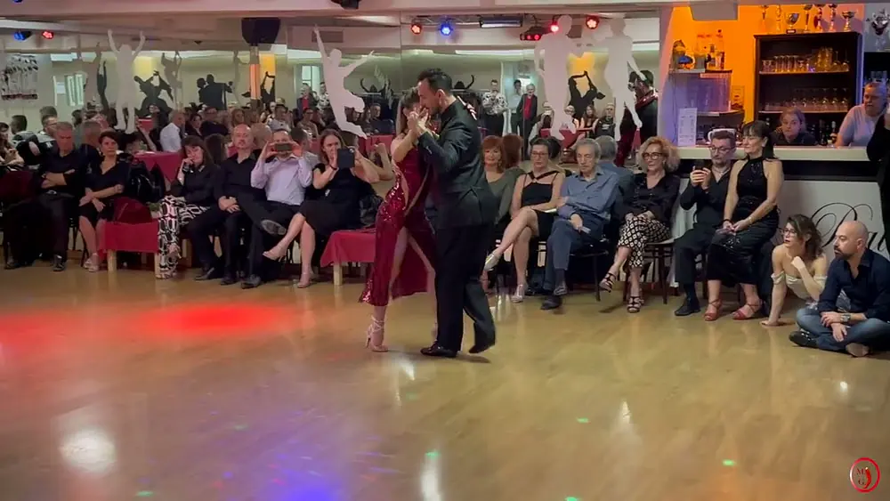 Video thumbnail for BRUNO CIARFELLA Y ALESSANDRA  MORO  Bailan PUGLIESE