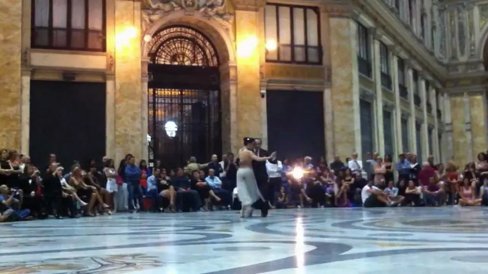 Video thumbnail for Nora Witanowsky Juan Carlos Martinez  Improvisación  2    Galleria Umberto I° Napoli 16/09/2012