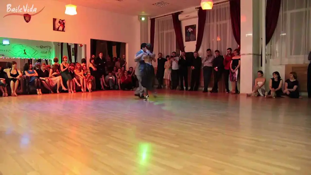 Video thumbnail for Cristhian Sosa & María Noel Sciuto - Tango Festival BaileVida 1-3.03.2013 - 4