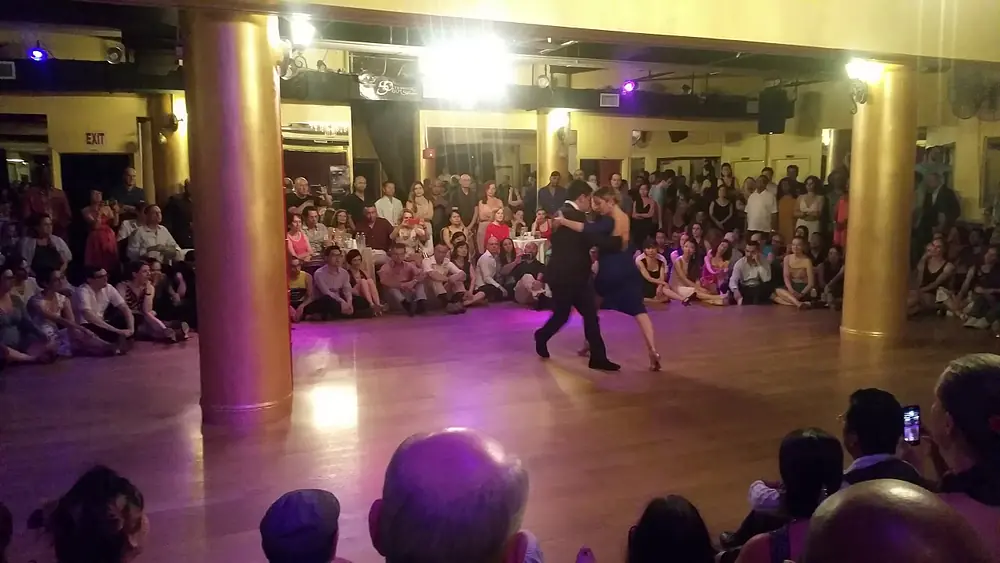 Video thumbnail for Argentine tango: Noelia Hurtado & Carlitos Espinoza - Venganza