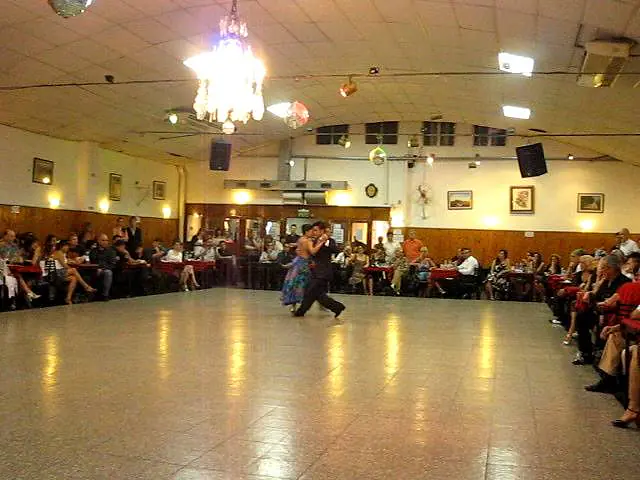 Video thumbnail for Roxana Suarez and Sebastian Achaval La Baldosa Feb 3 2012 Second Dance