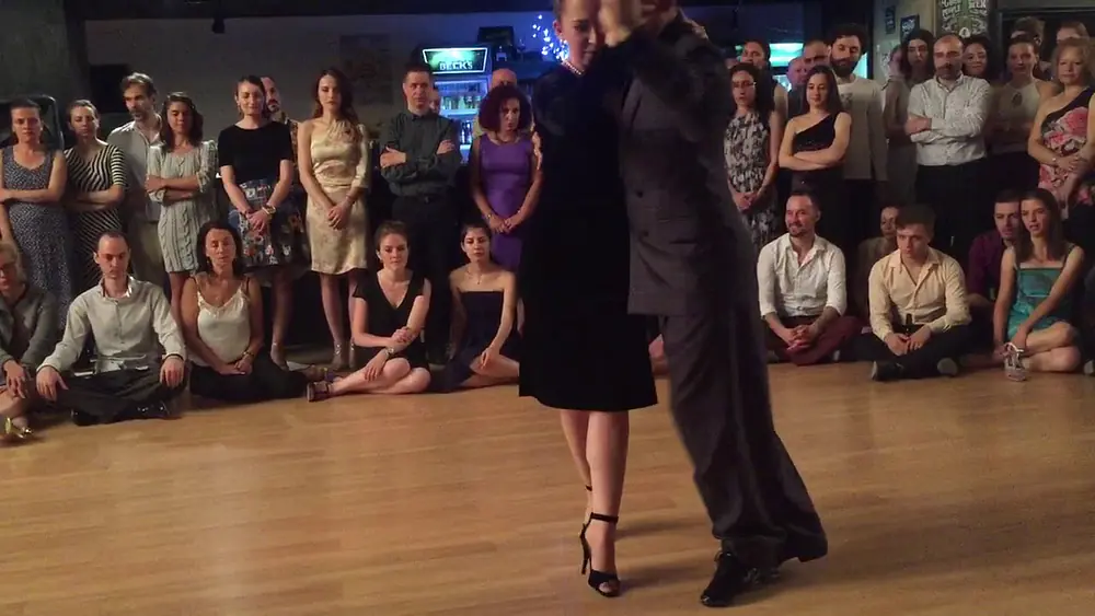 Video thumbnail for Carla Rossi y José Luis Salvo